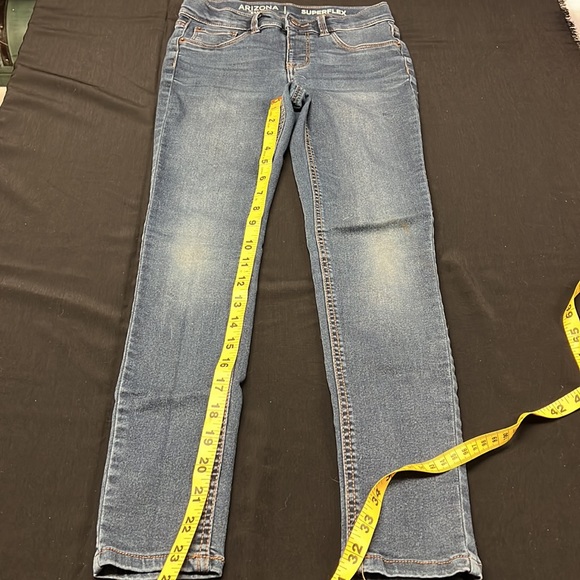 Jean Bundle - Picture 3 of 7